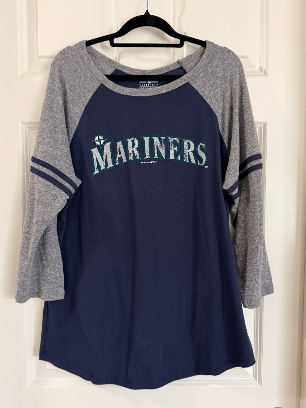 Seattle Mariners Raglan 3/4 Sleeve T-shirt - Women's XL